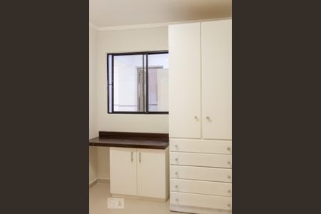 Apartamento à venda com 140m², 4 quartos e 3 vagas Apartamento à venda com 140m², 4 quartos e 3 vagasQuarto 4