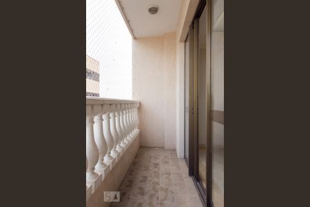 Apartamento à venda com 140m², 4 quartos e 3 vagas Apartamento à venda com 140m², 4 quartos e 3 vagasVaranda da Sala