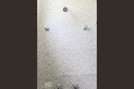 Banheiro social de apartamento para alugar com 2 quartos, 63m² em Asa Norte, Brasília