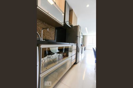 Apartamento para alugar com 63m², 2 quartos e 2 vagas Apartamento para alugar com 63m², 2 quartos e 2 vagasCozinha