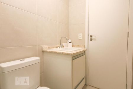 Apartamento à venda com 70m², 2 quartos e 2 vagasBanheiro da suíte 