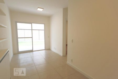 Apartamento para alugar com 70m², 2 quartos e 2 vagasSala