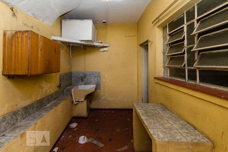 Casa à venda com 260m², 2 quartos e 4 vagasárea de serviço