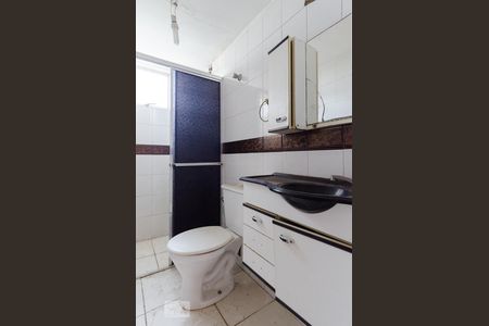 Banheiro de apartamento à venda com 2 quartos, 56m² em Ferrazópolis, São Bernardo do Campo