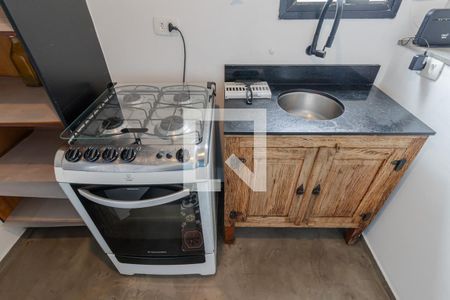 Cozinha de apartamento para alugar com 1 quarto, 60m² em Itaim Bibi, São Paulo
