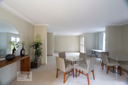 Apartamento à venda com 62m², 2 quartos e 1 vagaSalão de festas