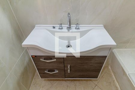 Apartamento à venda com 126m², 2 quartos e sem vaga Apartamento à venda com 126m², 2 quartos e sem vagaBanheiro