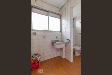 Área de serviço de apartamento para alugar com 1 quarto, 45m² em Sumarezinho, São Paulo