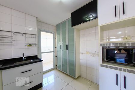 Apartamento à venda com 78m², 2 quartos e 2 vagasCozinha