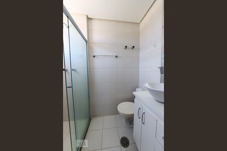 Apartamento à venda com 78m², 2 quartos e 2 vagasBanheiro da Suíte