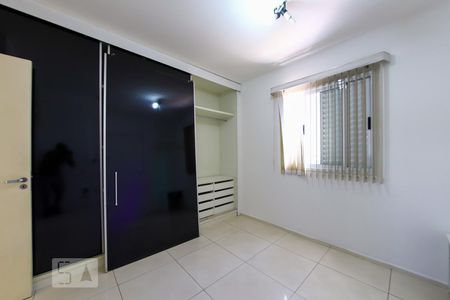 Suite de apartamento à venda com 2 quartos, 78m² em Vila Rosália, Guarulhos