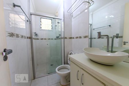 Apartamento à venda com 78m², 2 quartos e 2 vagasBanheiro da Suíte