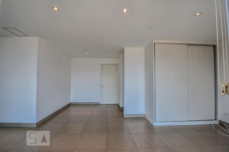 Sala de kitnet/studio à venda com 1 quarto, 44m² em Brooklin Paulista, São Paulo