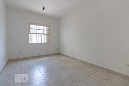 Quarto 1 de casa para alugar com 2 quartos, 90m² em Chácara Santo Antônio (zona Sul), São Paulo