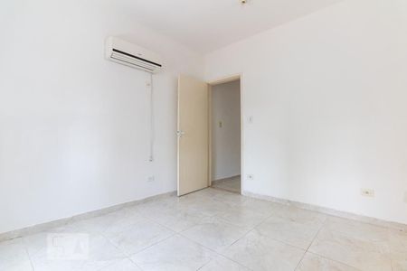 Quarto 2 de casa para alugar com 2 quartos, 90m² em Chácara Santo Antônio (zona Sul), São Paulo