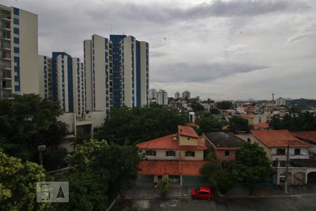Vista do quarto 1 de apartamento para alugar com 2 quartos, 47m² em Jardim Rizzo, São Paulo