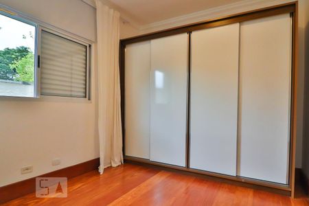 Apartamento para alugar com 148m², 3 quartos e 1 vaga Apartamento para alugar com 148m², 3 quartos e 1 vagaQuarto 2