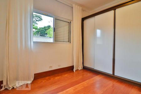 Apartamento para alugar com 148m², 3 quartos e 1 vaga Apartamento para alugar com 148m², 3 quartos e 1 vagaQuarto 2