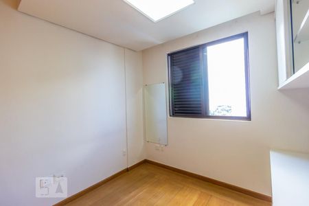 Apartamento à venda com 130m², 3 quartos e 3 vagasQuarto 03