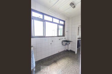Apartamento à venda com 130m², 3 quartos e 3 vagasÁrea de serviço