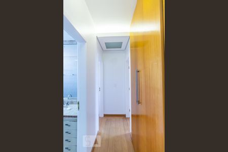 Corredor de apartamento à venda com 3 quartos, 130m² em Buritis, Belo Horizonte