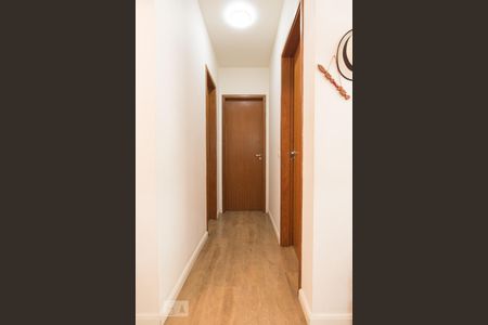 Apartamento à venda com 66m², 2 quartos e 1 vagaCorredor