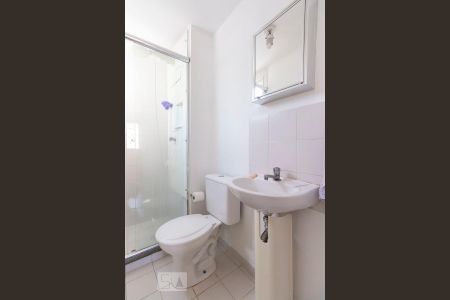 Banheiro  de apartamento para alugar com 2 quartos, 54m² em Brás, São Paulo