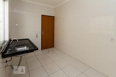 cozinha de casa de condomínio para alugar com 2 quartos, 60m² em Chácara Belenzinho, São Paulo
