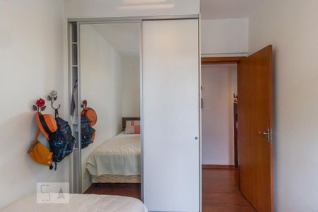 Apartamento à venda com 120m², 4 quartos e 3 vagas Apartamento à venda com 120m², 4 quartos e 3 vagasQuarto 01