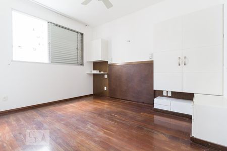 Suíte de apartamento para alugar com 4 quartos, 130m² em Lourdes, Belo Horizonte