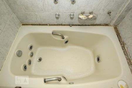 Apartamento à venda com 100m², 3 quartos e sem vagaBanheiro Social