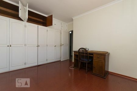 Casa para alugar com 264m², 4 quartos e 5 vagasSuíte 1