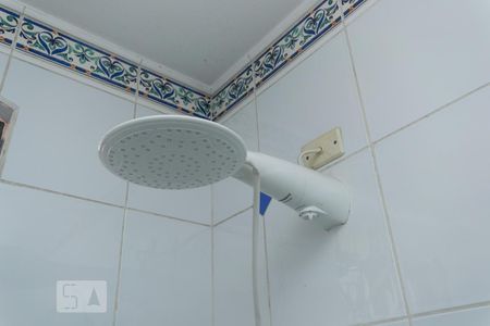 Casa para alugar com 264m², 4 quartos e 5 vagasDetalhe do banheiro da suíte 2