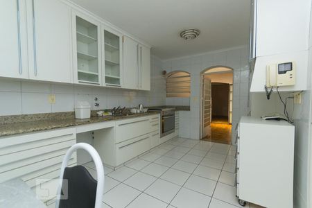 Casa para alugar com 264m², 4 quartos e 5 vagasCozinha