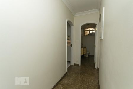 Casa para alugar com 264m², 4 quartos e 5 vagasCorredor