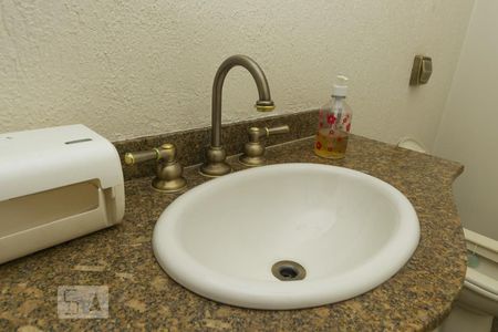 Casa para alugar com 264m², 4 quartos e 5 vagasDetalhe do lavabo