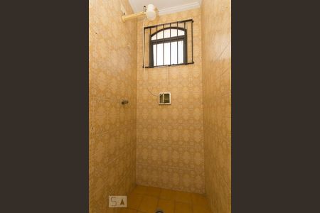 Casa para alugar com 264m², 4 quartos e 5 vagasBanheiro de serviço