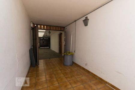 Casa para alugar com 264m², 4 quartos e 5 vagasGaragem lateral