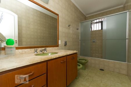 Casa para alugar com 264m², 4 quartos e 5 vagasBanheiro da suíte 3