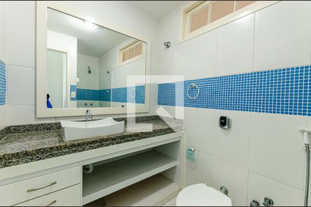 Casa à venda com 480m², 5 quartos e 2 vagasBanheiro da Suíte 3