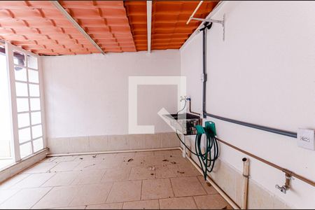 Casa à venda com 480m², 5 quartos e 2 vagasÁrea de Serviço