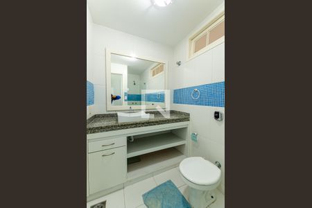 Casa à venda com 480m², 5 quartos e 2 vagasBanheiro da Suíte 3