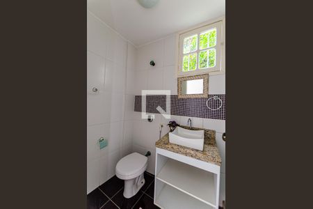 Casa à venda com 480m², 5 quartos e 2 vagasBanheiro da Suíte 1