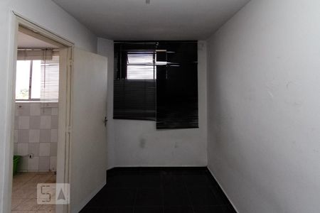 Apartamento à venda com 81m², 2 quartos e sem vagaquarto de serviço