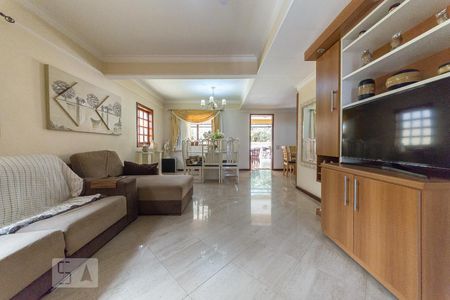 Sala de casa de condomínio à venda com 4 quartos, 250m² em Parque Rural Fazenda Santa Cândida, Campinas