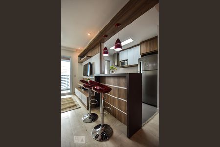 Cozinha de apartamento para alugar com 1 quarto, 50m² em Vila Gertrudes, São Paulo