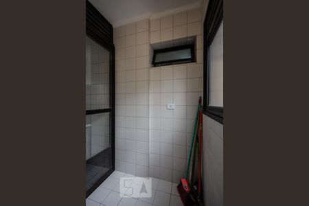 Apartamento para alugar com 70m², 3 quartos e 1 vagaÁrea de Serviço