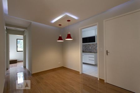 Sala de apartamento para alugar com 3 quartos, 70m² em Jardim Ampliação, São Paulo