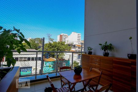 Apartamento à venda com 105m², 1 quarto e 2 vagasVaranda
