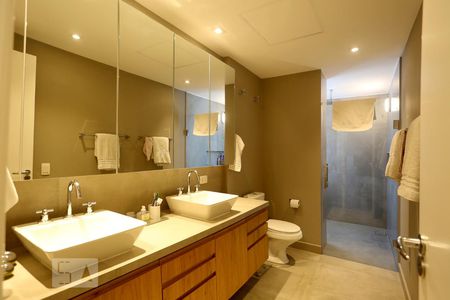 Apartamento à venda com 105m², 1 quarto e 2 vagasBanheiro Suite